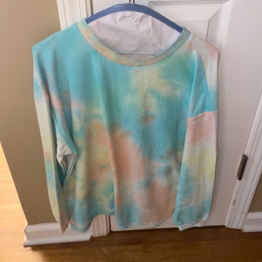 Tie Dye Pullover